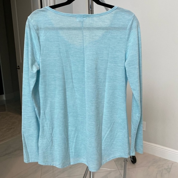 Old Navy light blue long sleeve top size med - Picture 3 of 9